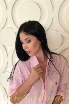 Anastasia, 27