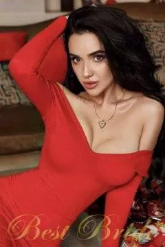 Anna, 26