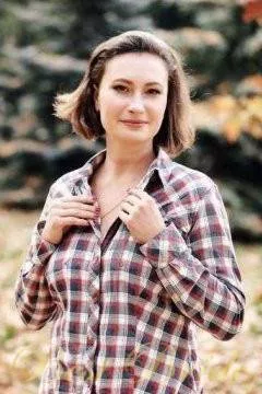 Anna, 45