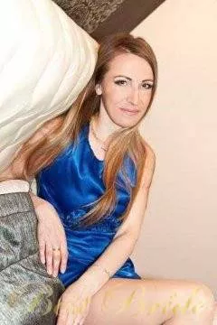 Ludmila, 44