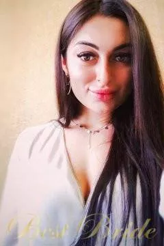 Alina, 33