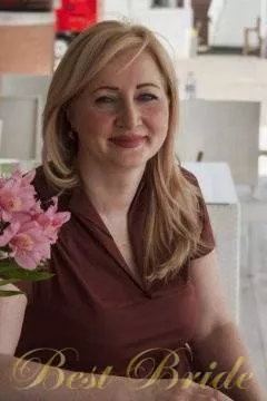 Alla, 49