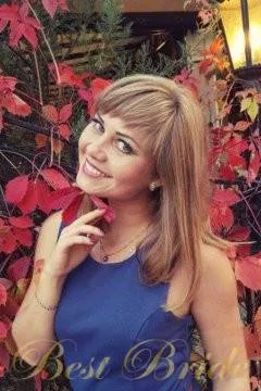 Anna, 39
