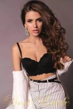 Alina, 33