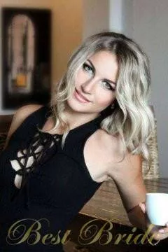  Svetlana, 32