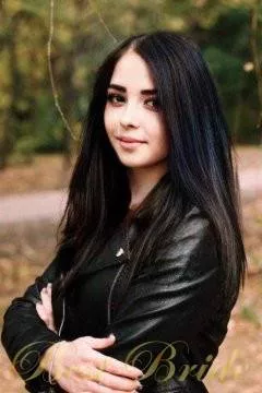Diana, 25