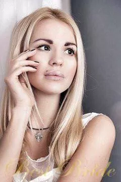 Viktoriya, 37