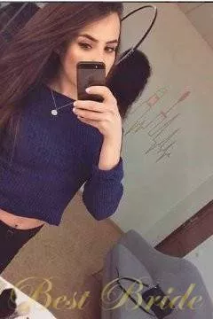 Yana, 31