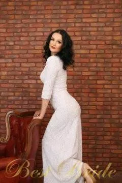 Polina, 30