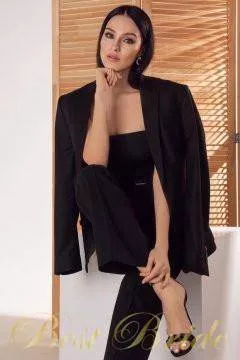 Nadezhda, 27