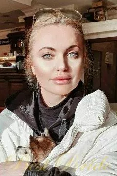 Alexandra, 49