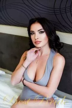 Anastasia, 32