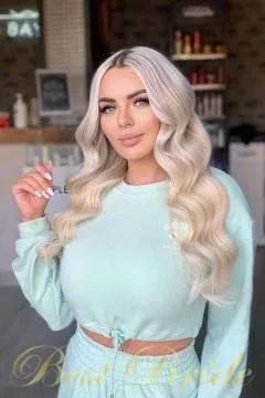 Elena, 36
