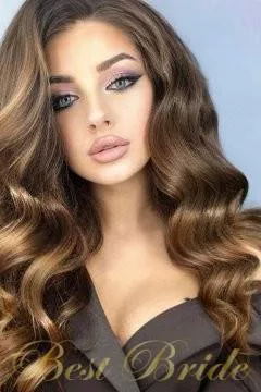 Karina, 27