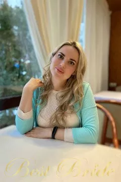 Alena, 40