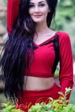 Elena , 31