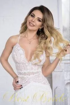Elena , 34