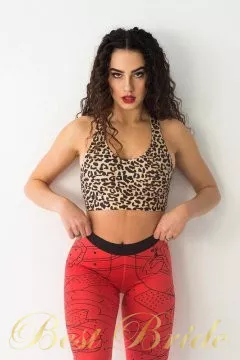 Veronika, 26