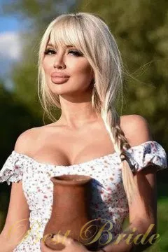 Irina, 35