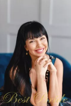 Anna, 47