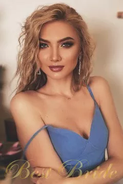 Oksana, 33