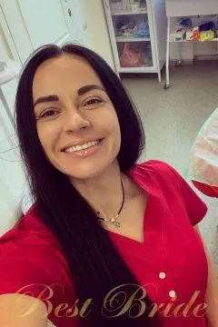 Natalia, 37