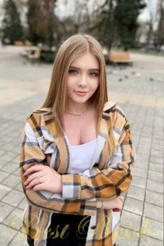 Karina, 22