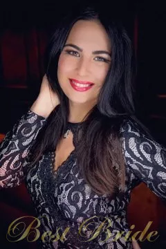 Diana, 39
