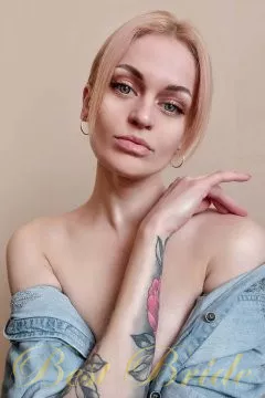 Valeriya , 33