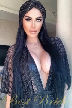 Ekaterina, 39