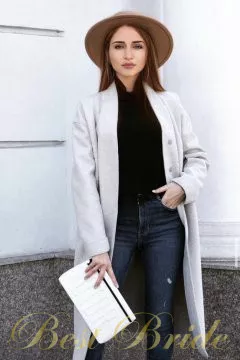 Ilona, 35