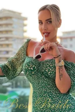 Olga, 36