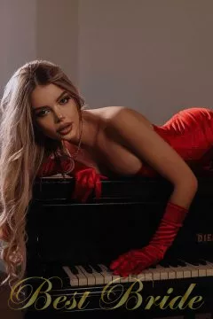 Elena, 30