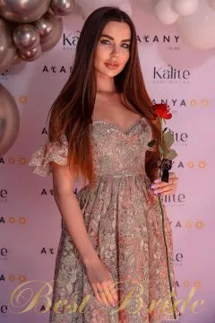 Karina, 32
