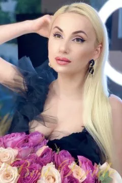 Natalia, 37