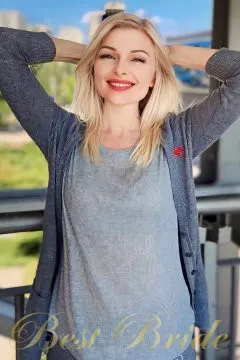 Lilia, 51