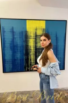 Yulia, 35