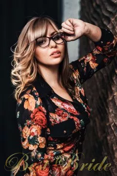 Lyudmila, 46