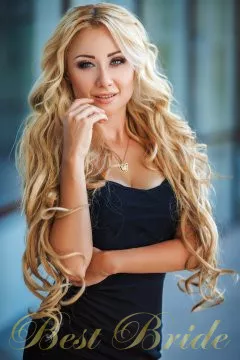 Alisa , 35