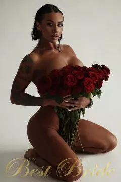 Olga, 33