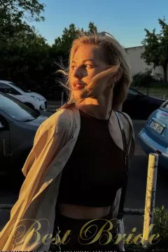 Anastasia, 30