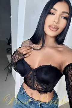 Mishelle Dayana, 29