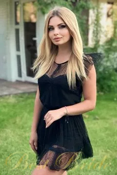 Elena, 31