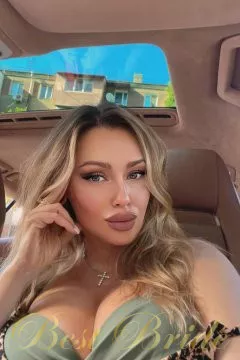 Natalia, 41