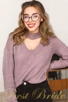 Diana, 24