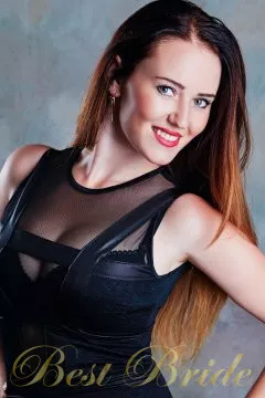 Julia, 35