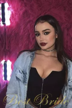 Iryna, 20