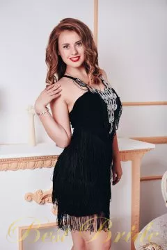 Julia, 29