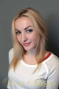 Natalie, 38