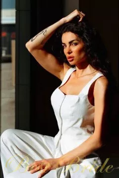 Katerina, 34